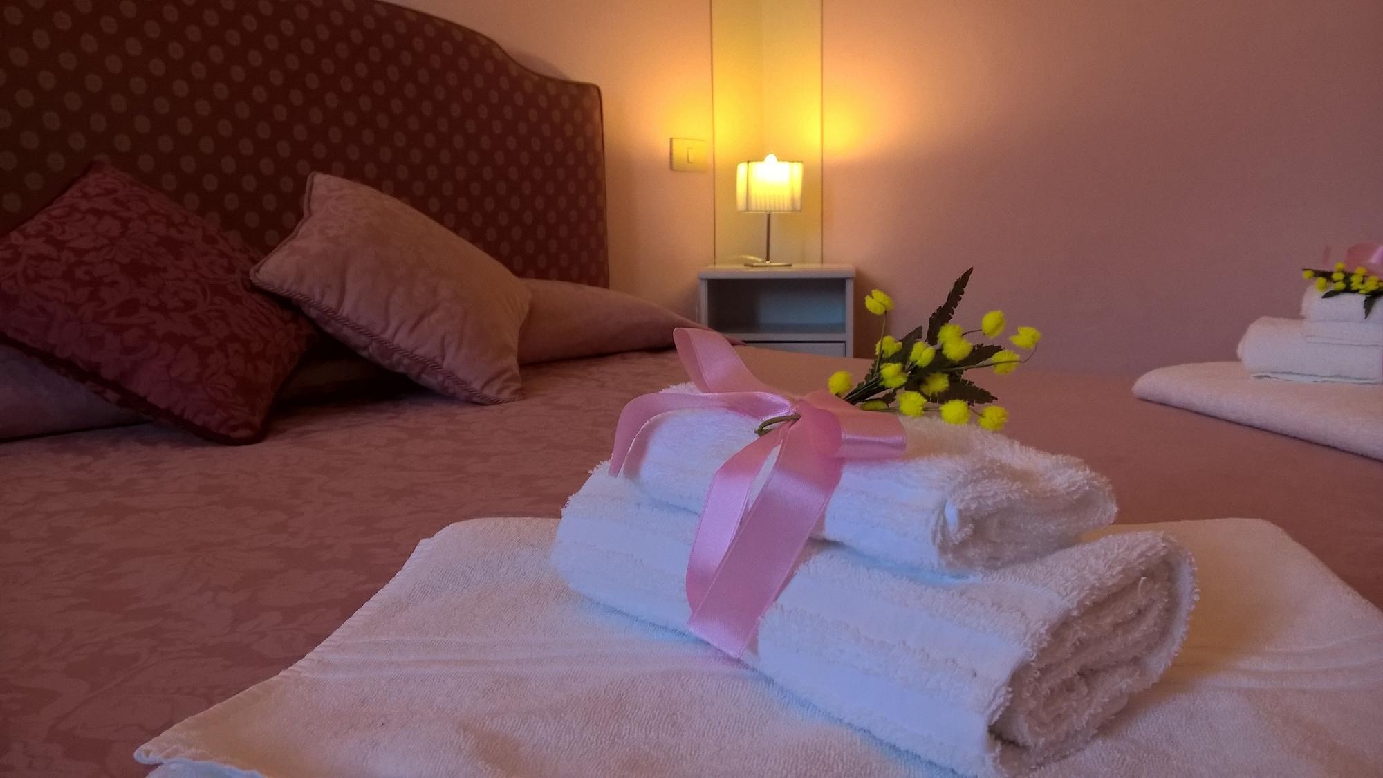 บีแอนด์บี ลามีโมซา Bed & Breakfast ลุคคา ภายนอก รูปภาพ